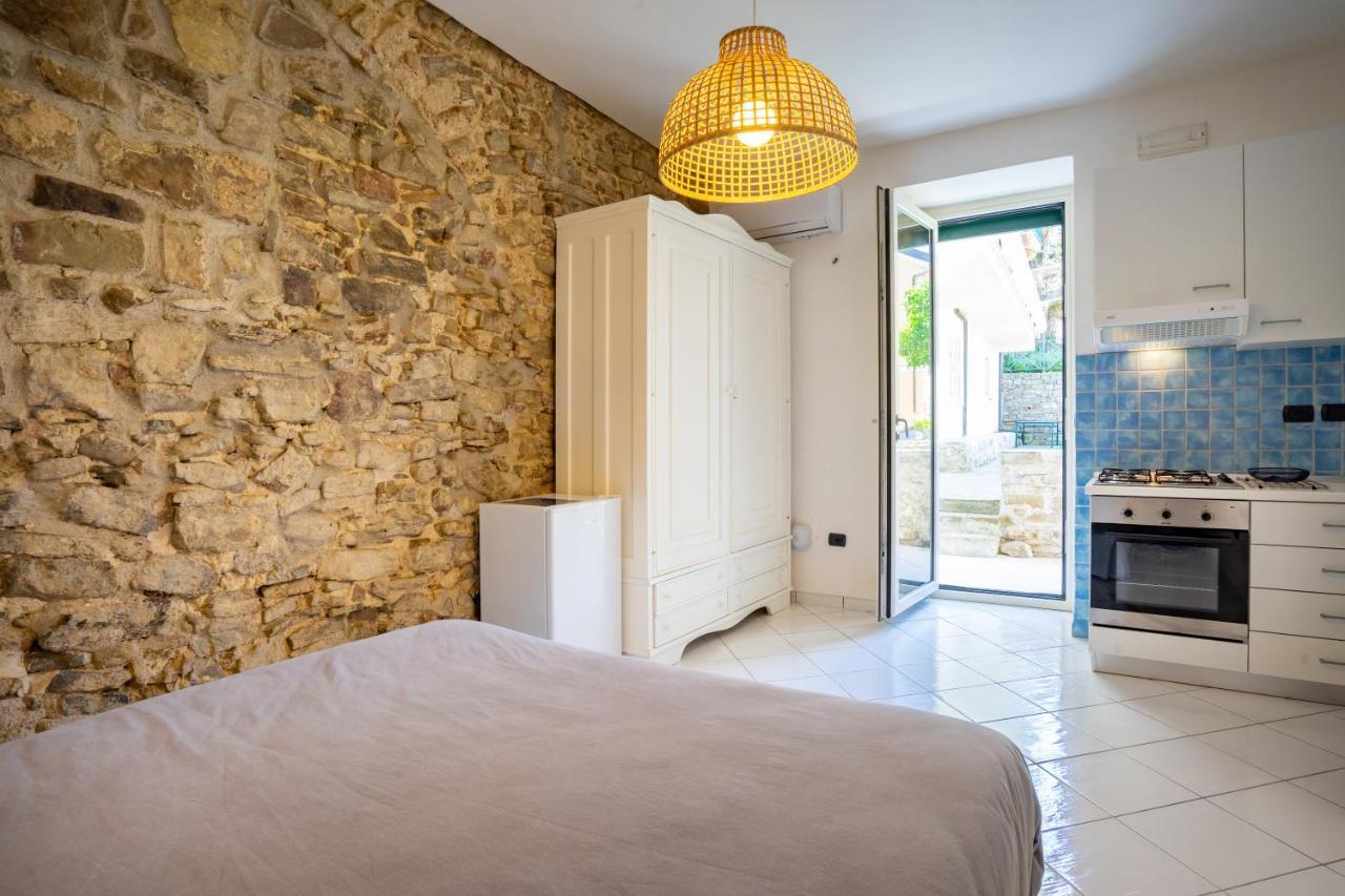 Borgo Dei Saraceni - Suites & Apartments Agropoli Eksteriør billede